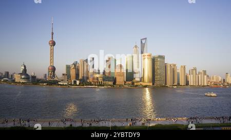 Hohe Ansicht von pudong und der bund-Gegend von Shanghai am Nachmittag shanghai china Stockfoto