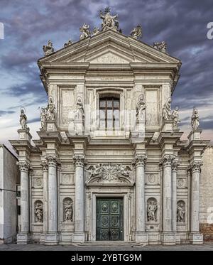 Die Fassade der Chiesa di Santa Maria Assunta Detta i Gesuiti, Venedig, Italien, Europa Stockfoto