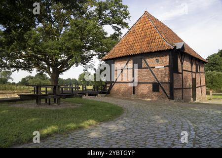 Die Oldemeule ist eine wunderschön gelegene Wassermühle auf dem Oelerbeek in der Gemeinde Hengelo Stockfoto