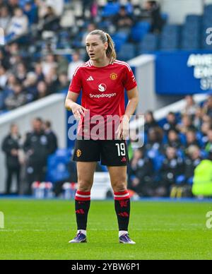 Brighton UK 19. Oktober 2024 - Elisabeth Terland von Manchester United während des Barclays Women's Super League Fußballspiels zwischen Brighton & Hove Albion und Manchester United im American Express Stadium , Brighton : Credit Simon Dack /TPI/ Alamy Stockfoto