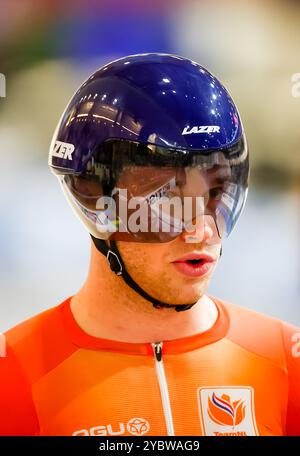 Ballerup, Niederlande. Oktober 2024. BALLERUP - Harrie Lavreysen im Halbfinale des Sprints am vierten Tag der Radweltmeisterschaft in der Ballerup Super Arena. ANP IRIS VAN DEN BROEK Credit: ANP/Alamy Live News Stockfoto