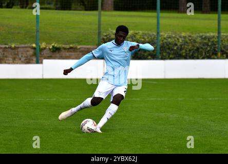 Rom, Italien. Oktober 2024. Mahamadou Balde von SS Lazio U20 während des Spiels Lazio U20 gegen Hellas Verona U20 8. Tag der italienischen Fußballmeisterschaft Primavera 1 im Mirko Fersini Stadium am 20. Oktober 2024 in Formello - Rom, Italien Credit: Roberto Bettacchi Photography/Alamy Live News Stockfoto