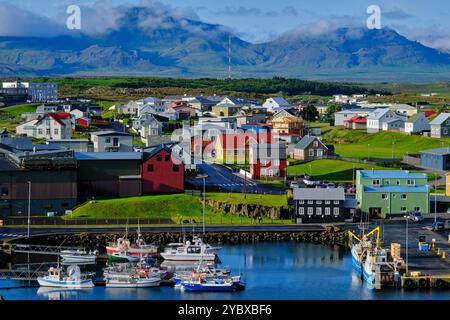 Island, Region Vesturland, Halbinsel Snaefellsnes, die Stadt Stykkisholmur mit ihrem Hafen Stockfoto