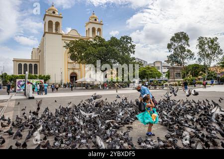 El Salvador, San Salvador, Metropolitane Kathedrale des Heiligen Erlösers (Catedral Metropolitana de San Salvador) Stockfoto