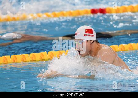 Shanghai, China. Oktober 2024. Qin Haiyang aus China tritt beim 200-m-Brustfinale der Männer bei der World Aquatics Swimming World Cup 2024 in Shanghai, China, am 20. Oktober 2024 an. Quelle: Wang Xiang/Xinhua/Alamy Live News Stockfoto