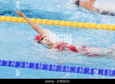 Shanghai, China. Oktober 2024. Peng Xuwei aus China tritt am 20. Oktober 2024 beim 200-m-Rückschlag-Finale der Frauen bei der World Aquatics Swimming World Cup 2024 in Shanghai an. Quelle: Fang Zhe/Xinhua/Alamy Live News Stockfoto