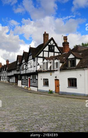 Gebäude aus dem 15. Und 16. Jahrhundert entlang der Mill Street, Warwick Town, Warwickshire, England, Großbritannien Stockfoto