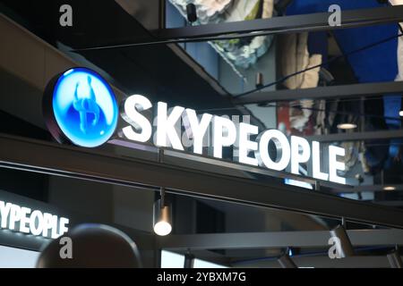 Shanghai, China-20. Oktober 2024: SKYPEOPLE Markenlogo Stockfoto