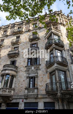 Neoklassizistische Architektur der Gran Via de les Corts Catalanes, Barcelona Stockfoto