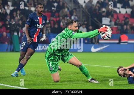 Paris, Frankreich. Oktober 2024. Gianluigi Donnarumma von PSG während des 8. Tages der Ligue 1 Mc Donald's, zwischen PSG und RC Strasbourg Elsace im Parc des Princes, 19. Oktober 2024 Credit: LE PICTORIUM/Alamy Live News Stockfoto