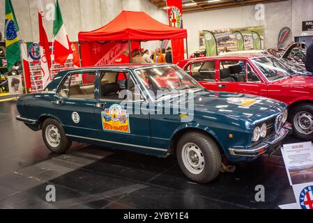 salzburg, österreich, 19 okt 2024, Classic expo, Ausstellung für Oldtimer und Motorräder, Oldtimer Show., alfa romeo rio Limousine *** salzburg, österreich, 19 Okt 2024, Classic expo, ausstellung für Oldtimer und Motorräder, Oldtimer Show, alfa romeo rio Limousine Copyright: XW. Simlingerx Stockfoto