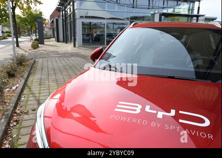 DEUTSCHLAND, Sittensen, Autohaus für chinesische Elektroautos BYD / DEUTSCHLAND, Sittensen, Autohaus für chinesische Elektroautos BYD, Made in China Stockfoto