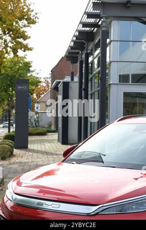 DEUTSCHLAND, Sittensen, Autohaus für chinesische Elektroautos BYD / DEUTSCHLAND, Sittensen, Autohaus für chinesische Elektroautos BYD, Made in China Stockfoto