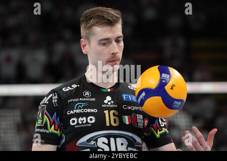 Semeniuk kamil (* 16 Sir susa vim perugia) während des Spiels Sir Susa VIM Perugia vs Cisterna Volley, Volleyball Italian Series A Men Superliga Match in Perugia, Italien, 20. Oktober 2024 Stockfoto