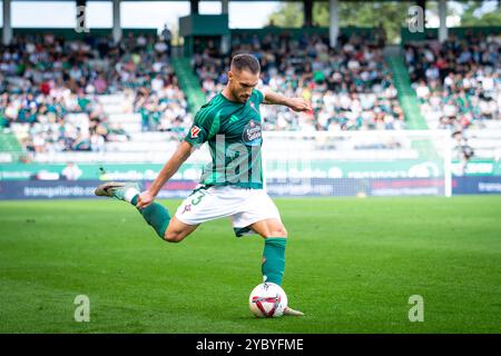 Ferrol, Spanien. Hypermotion League. Jornada 10. Rennclub Ferrol gegen Huesca. Rober Correa Credit: Ismael Miján/Alamy Live News Stockfoto