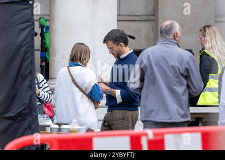 Anthony Bailey dreht Szenen für Jurassic World an der Greenwich University. Stockfoto