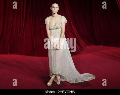 Los Angeles, USA. Oktober 2024. Rooney Mara trifft am Samstag, den 19. Oktober 2024, auf der 4. Jährlichen Academy Museum Gala im Academy Museum of Motion Pictures in Los Angeles ein. (Foto: Sthanlee B. Mirador/SIPA USA) Credit: SIPA USA/Alamy Live News Stockfoto