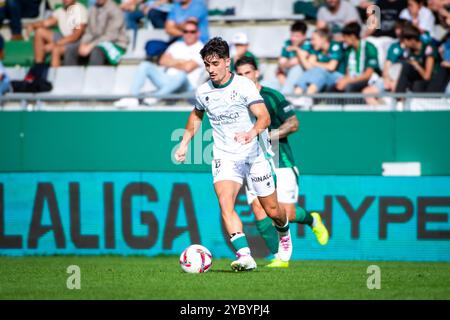 Ferrol, Spanien. Hypermotion League. Jornada 10. Rennclub Ferrol gegen Huesca. Javi Mier Credit: Ismael Miján/Alamy Live News Stockfoto