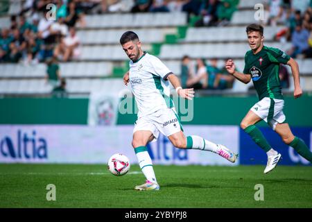 Ferrol, Spanien. Hypermotion League. Jornada 10. Rennclub Ferrol gegen Huesca. Iker Unzueta Credit: Ismael Miján/Alamy Live News Stockfoto