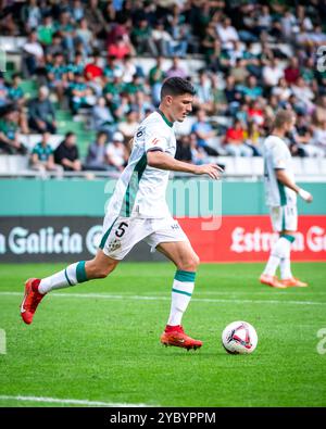 Ferrol, Spanien. Hypermotion League. Jornada 10. Rennclub Ferrol gegen Huesca. Miguel Loureiro: Ismael Miján/Alamy Live News Stockfoto