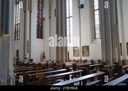 Bremen, Deutschland - 1. September 2024 - Johanniskirche im Stadtteil Schnoor an einem sonnigen Sommertag Stockfoto