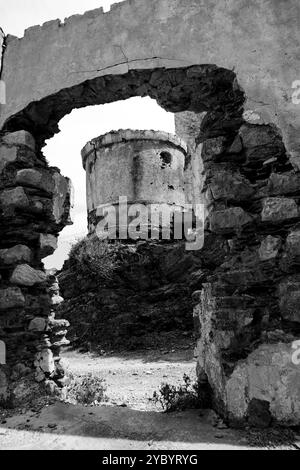 Das verlassene Bergwerk Monte Onixeddu in Gonnesa, Sulcis Iglesiente, Arbus, Provinz im Süden Sardiniens, Italien Stockfoto