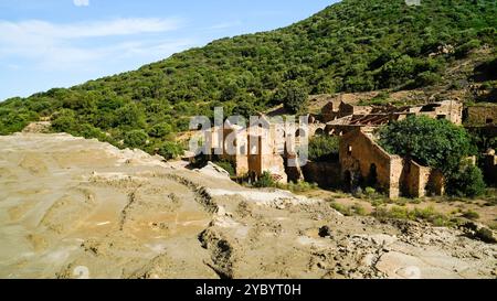 Das verlassene Bergwerk Seddas Modditzis in Gonnusa, Sulcis Iglesiense, Arbus, Provinz Südsardinien, Italien Stockfoto