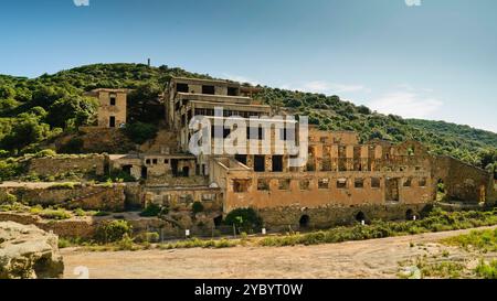 Das verlassene Bergwerk Seddas Modditzis in Gonnusa, Sulcis Iglesiense, Arbus, Provinz Südsardinien, Italien Stockfoto