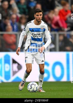 ZWOLLE - Anouar El Azzouzi von PEC Zwolle während des niederländischen Eredivisie-Spiels zwischen PEC Zwolle und NAC Breda im MAC3Park Stadion am 20. Oktober 2024 in Zwolle, Niederlande. ANP GERRIT VAN KEULEN Stockfoto