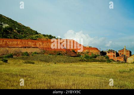 Das verlassene Bergwerk San Giovanni in Iglesias, Sulcis Iglesiente, Arbus, Provinz Süd-Sardinien, Italien Stockfoto