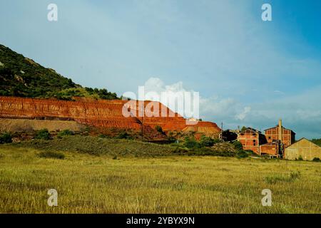 Das verlassene Bergwerk San Giovanni in Iglesias, Sulcis Iglesiente, Arbus, Provinz Süd-Sardinien, Italien Stockfoto