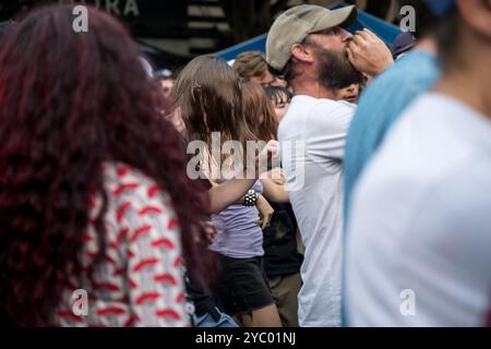 Seattle, USA. August 2024. Fans bei der kostenlosen Westlake Show in Hometeam. Stockfoto