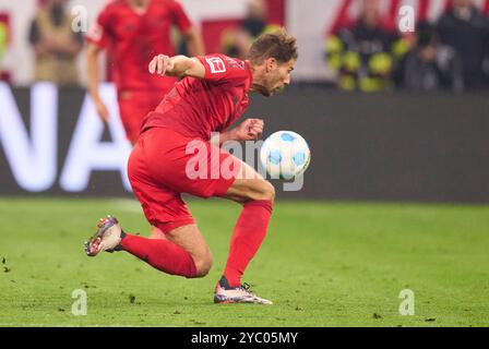 Leon GORETZKA, FCB 8 im Spiel FC BAYERN MÜNCHEN - VFB STUTTGART 4-0 am 19. Oktober 2024 in München. Saison 2024/2025, 1.Bundesliga, FCB, München, Spieltag 7, 7.Spieltag Fotograf: Peter Schatz - DFL-VORSCHRIFTEN VERBIETEN JEDE VERWENDUNG VON FOTOGRAFIEN als BILDSEQUENZEN und/oder QUASI-VIDEO - Stockfoto