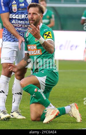 Wien, Österreich. Oktober 2024. WIEN, ÖSTERREICH - 20. OKTOBER: Guido Burgstaller von Rapid Angry während des Admiral-Bundesliga-Spiels zwischen SK Rapid und TSV Egger Glas Hartberg im Allianz Stadion am 20. Oktober 2024 in Wien.241020 SEPA 29 063 - 20241020 PD17490 Credit: APA-PictureDesk/Alamy Live News Stockfoto