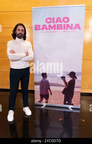 Madrid, Spanien. Oktober 2024. Carlo D'Ursi nimmt an den „Evanescente“ und „Ciao Bambina“ Kurzfilm Special Academic Pass Photocall an der Academia de Cine in Madrid Teil. (Foto: Nacho Lopez/SOPA Images/SIPA USA) Credit: SIPA USA/Alamy Live News Stockfoto