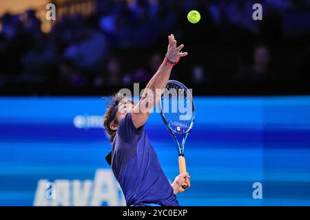 Wien, Wien, Österreich. Oktober 2024. Daniel Caverzaschi aus Spanien, dient während der Este Bank Open - ATP500, Herren Tennis (Kreditbild: © Mathias Schulz/ZUMA Press Wire) NUR ZUR REDAKTIONELLEN VERWENDUNG! Nicht für kommerzielle ZWECKE! Stockfoto