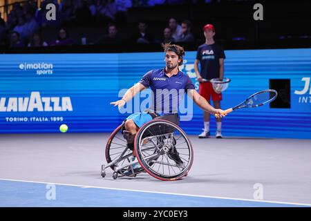 Wien, Wien, Österreich. Oktober 2024. Daniel Caverzaschi aus Spanien, Rückkehr mit Rückhand während der Este Bank Open - ATP500, Herren Tennis (Kreditbild: © Mathias Schulz/ZUMA Press Wire) NUR REDAKTIONELLE VERWENDUNG! Nicht für kommerzielle ZWECKE! Stockfoto