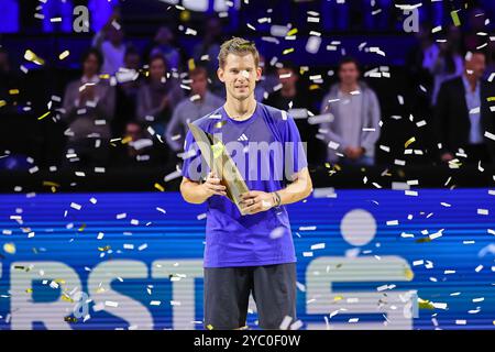 Wien, Wien, Österreich. Oktober 2024. Dominic Thiem von Österreich mit Trophäe während der Este Bank Open - ATP500, Herren Tennis (Credit Image: © Mathias Schulz/ZUMA Press Wire) NUR REDAKTIONELLE VERWENDUNG! Nicht für kommerzielle ZWECKE! Stockfoto
