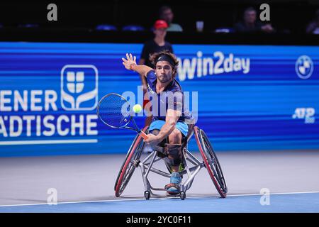 Wien, Wien, Österreich. Oktober 2024. Daniel Caverzaschi aus Spanien, Rückkehr mit Rückhand während der Este Bank Open - ATP500, Herren Tennis (Kreditbild: © Mathias Schulz/ZUMA Press Wire) NUR REDAKTIONELLE VERWENDUNG! Nicht für kommerzielle ZWECKE! Stockfoto