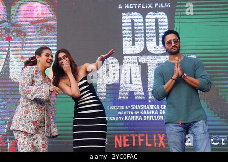 Die Bollywood-Schauspieler Kajol, Kirti Sanon und Shaheer Sheikh werben am 21. Oktober 2024 in Jaipur, Rajasthan, Indien für ihren Film Do Patti. (Foto von Vishal Bhatnagar/NurPhoto)0 Credit: NurPhoto SRL/Alamy Live News Stockfoto