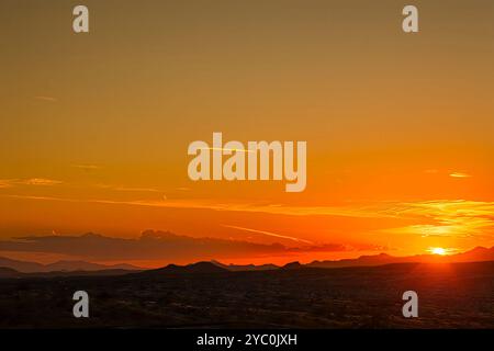 Die Sonne Geht Auf Arizona Unter Stockfoto