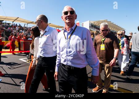 Austin, Usa. Oktober 2024. Stefano Domenicali, CEO der Formula One Group und President und CEO von Liberty Media Greg Maffei, sind am Sonntag, den 20. Oktober 2024, während des Formel 1 Grand Prix der Vereinigten Staaten auf dem Circuit of the Americas in Austin, Texas, zu sehen. Foto: Greg Nash/UPI Credit: UPI/Alamy Live News Stockfoto