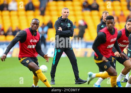 Wolverhampton, Großbritannien. August 2024. Gary O’Neil, Manager von Wolves während des Premier League-Spiels zwischen Wolverhampton Wanderers und Manchester City in Molineux, Wolverhampton am Sonntag, den 20. Oktober 2024. (Foto: Gustavo Pantano | MI News) Credit: MI News & Sport /Alamy Live News Stockfoto