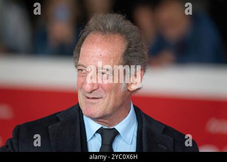 Vincent Lindon posiert auf dem roten Teppich während des 19. Internationalen Filmfestivals Rom, Italien - 18. Oktober 2024: Der französische Schauspieler Vincent Lindon besucht den roten Teppich während des 19. Filmfestivals in Rom im Auditorium Parco Della Musica. Rom RM Italien Copyright: XPhotoxbyxGennaroxLeonardix Stockfoto