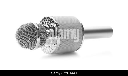 Ein silbernes Karaoke-Mikrofon isoliert auf weiß Stockfoto