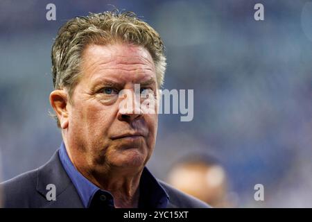Indianapolis, Indiana, USA. Oktober 2024. Der ehemalige Miami Dolphins Quarterback Dan Marino während des Vorspiels der NFL gegen die Indianapolis Colts im Lucas Oil Stadium in Indianapolis, Indiana. John Mersits/CSM/Alamy Live News Stockfoto