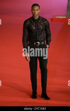 Rom, Italien. Oktober 2024. Joshua Uduma besucht den roten Teppich des Films „der Trainer“ beim Rome Film fest 2024 im Auditorium Parco della Musica. Quelle: SOPA Images Limited/Alamy Live News Stockfoto