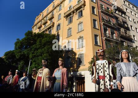 Barcelona, Spanien. Januar 2014. Giganten (Giganten) werden während des hundertjährigen und historischen Giants of Catalonia Festivals in Barcelona gesehen. Quelle: SOPA Images Limited/Alamy Live News Stockfoto