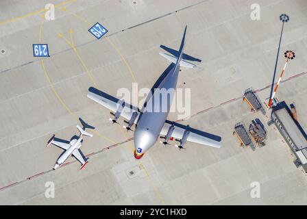 Luftaufnahme, Guppy, B-377SGT-201, Super Guppy Turbine, Transportflugzeug, Hansajet, Hansa Jet, EADS, Airbus, Finkenwerder, Flugplatz, Hamburg Stockfoto