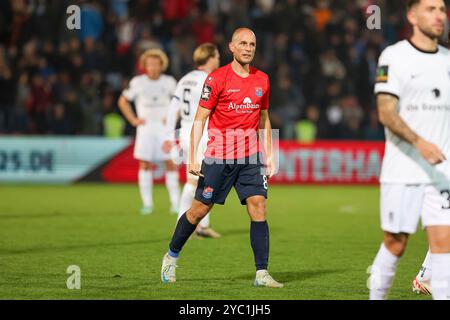 Unterhaching, Deutschland. Oktober 2024. Manuel Stiefler (SpVgg Unterhaching, 08) nach dem Spiel, SpVgg Unterhaching vs. TSV 1860 München, Fussball, 3. Liga, 10. Spieltag, Saison 2024/2025, 20.10.2024, DFL-VORSCHRIFTEN VERBIETEN DIE VERWENDUNG VON FOTOS ALS BILDSEQUENZEN, Foto: Eibner-Pressefoto/Jenni Maul Credit: dpa/Alamy Live News Stockfoto